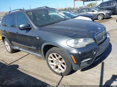 5UXZV4C5XCL****** 2012 BMW X5