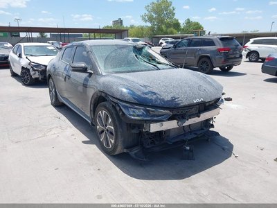 KNDC34LBXN5****** 2022 Kia EV6