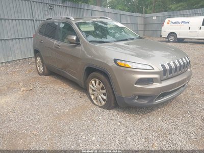 1C4PJMDB6HW****** 2017 Jeep Cherokee