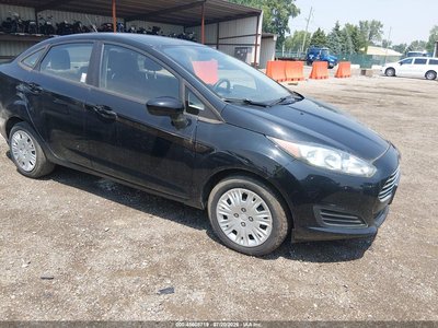 3FADP4AJ6GM****** 2016 Ford Fiesta