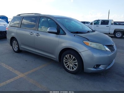 2011 Toyota Sienna