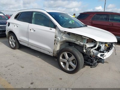 5LMCJ1D98HU****** 2017 Lincoln MKC