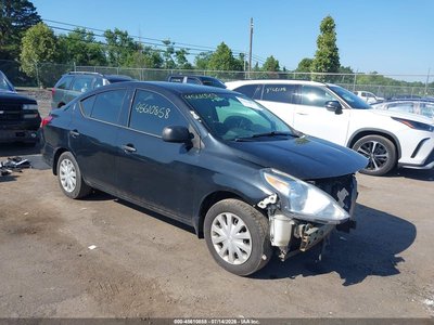 2015 Nissan Versa