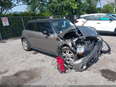 WMWSU3C53CT****** 2012 MINI Cooper