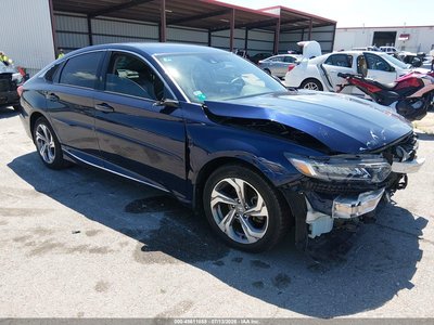 1HGCV1F42JA****** 2018 Honda Accord