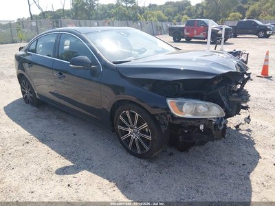 LYV402HK3HB****** 2017 Volvo S60