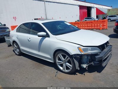 3VWLA7AJ2FM****** 2015 Volkswagen Jetta