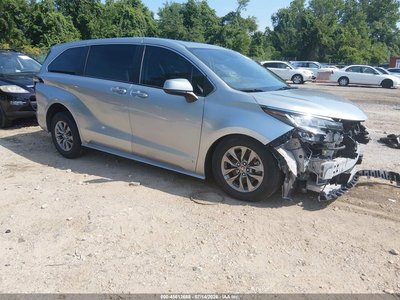 2021 Toyota Sienna
