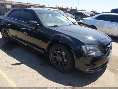 2C3CCARG6KH****** 2019 Chrysler 300