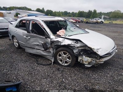 1HGCM56776A****** 2006 Honda Accord