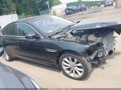 SAJBJ4BV4HC****** 2017 Jaguar XF