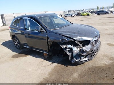 WBXHU7C39J5****** 2018 BMW X1