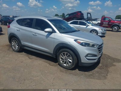 KM8J33A48HU****** 2017 Hyundai Tucson