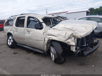 1GNSCHE02CR****** 2012 Chevrolet Suburban