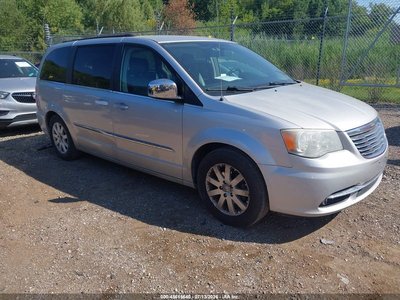 2A4RR8DG6BR****** 2011 Chrysler Town & Country