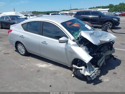 3N1CN7AP3JL****** 2018 Nissan Versa