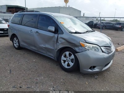 2016 Toyota Sienna