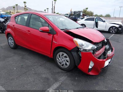 JTDKDTB30G1****** 2016 Toyota Prius C