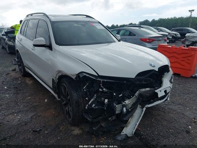 2022 BMW X7