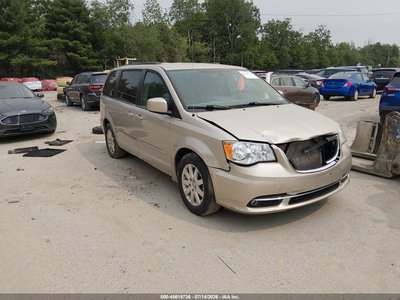 2C4RC1BG8FR****** 2015 Chrysler Town & Country