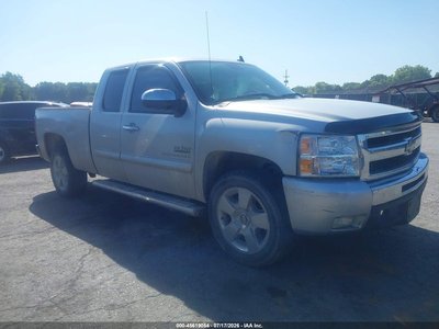 1GCRCSE06BZ****** 2011 Chevrolet Silverado 1500