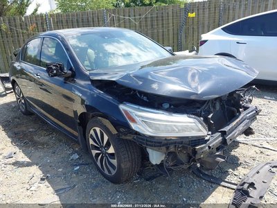 JHMCR6F73HC****** 2017 Honda Accord