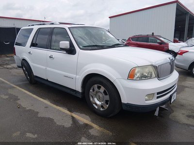 5LMFU27505L****** 2005 Lincoln Navigator