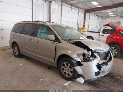 2009 Chrysler Town & Country