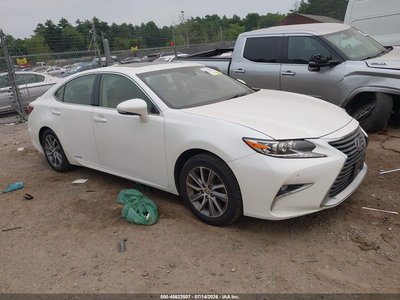 2017 Lexus ES 300h