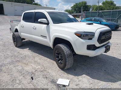 3TMCZ5AN8GM****** 2016 Toyota Tacoma
