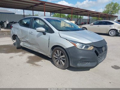 2022 Nissan Versa