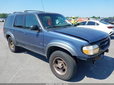 2001 Ford Explorer
