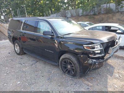 1GNSKHKC5KR****** 2019 Chevrolet Suburban