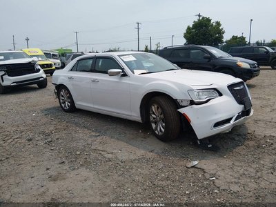 2018 Chrysler 300