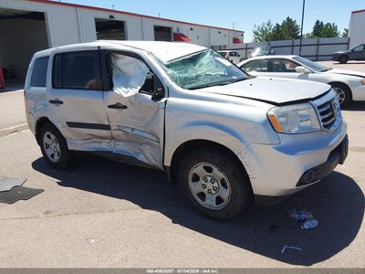 5FNYF4H21FB****** 2015 Honda Pilot