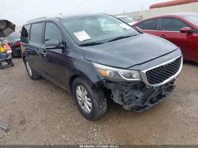 KNDMB5C1XH6****** 2017 Kia Sedona