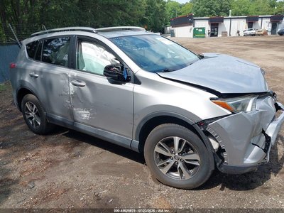 2T3WFREV7JW****** 2018 Toyota RAV4