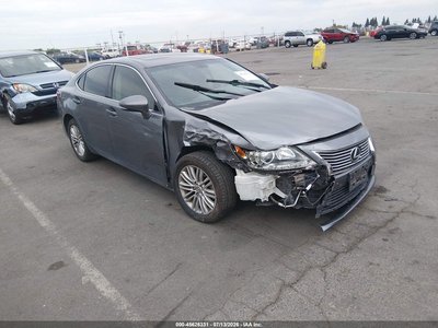 2015 Lexus ES