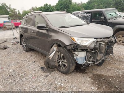 JTMBFREV4HJ****** 2017 Toyota RAV4