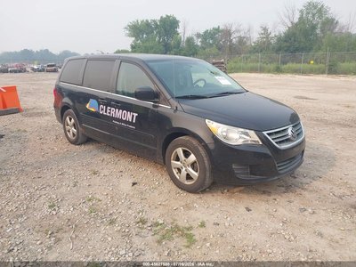2V4RW3D11AR****** 2010 Volkswagen Routan