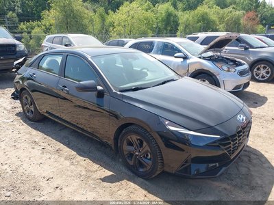 2022 Hyundai Elantra Hybrid