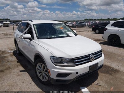 3VV3B7AX6JM****** 2018 Volkswagen Tiguan