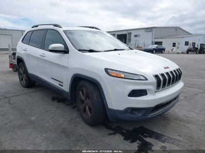 1C4PJLCBXHW****** 2017 Jeep Cherokee