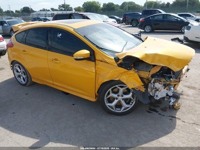 1FADP3L95DL****** 2013 Ford Focus St