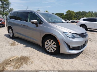 2C4RC1AG7KR****** 2019 Chrysler Pacifica