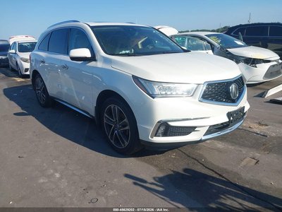 5FRYD3H88HB****** 2017 Acura MDX
