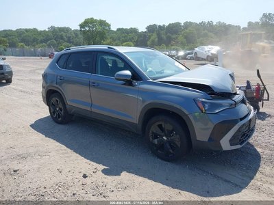 3VVSC7B20SM****** 2025 Volkswagen Taos