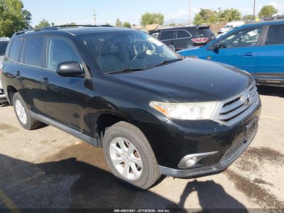 5TDZK3EHXBS****** 2011 Toyota Highlander
