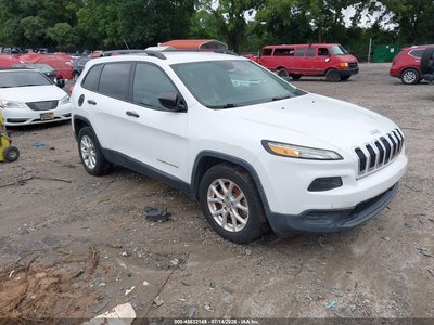 1C4PJLAB8GW****** 2016 Jeep Cherokee