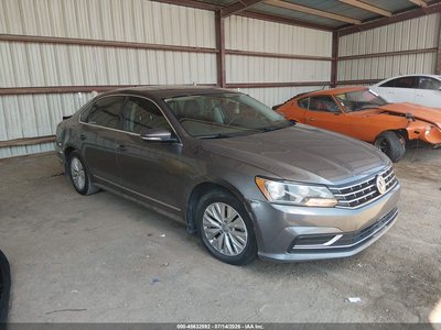 1VWBT7A37GC****** 2016 Volkswagen Passat